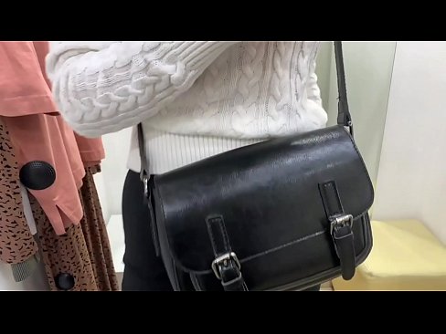 ❤️ Masturbazione pubblica della giovane cagna FeralBerry con un dildo nel camerino Porno analeal it.tvmarket.top ️❤